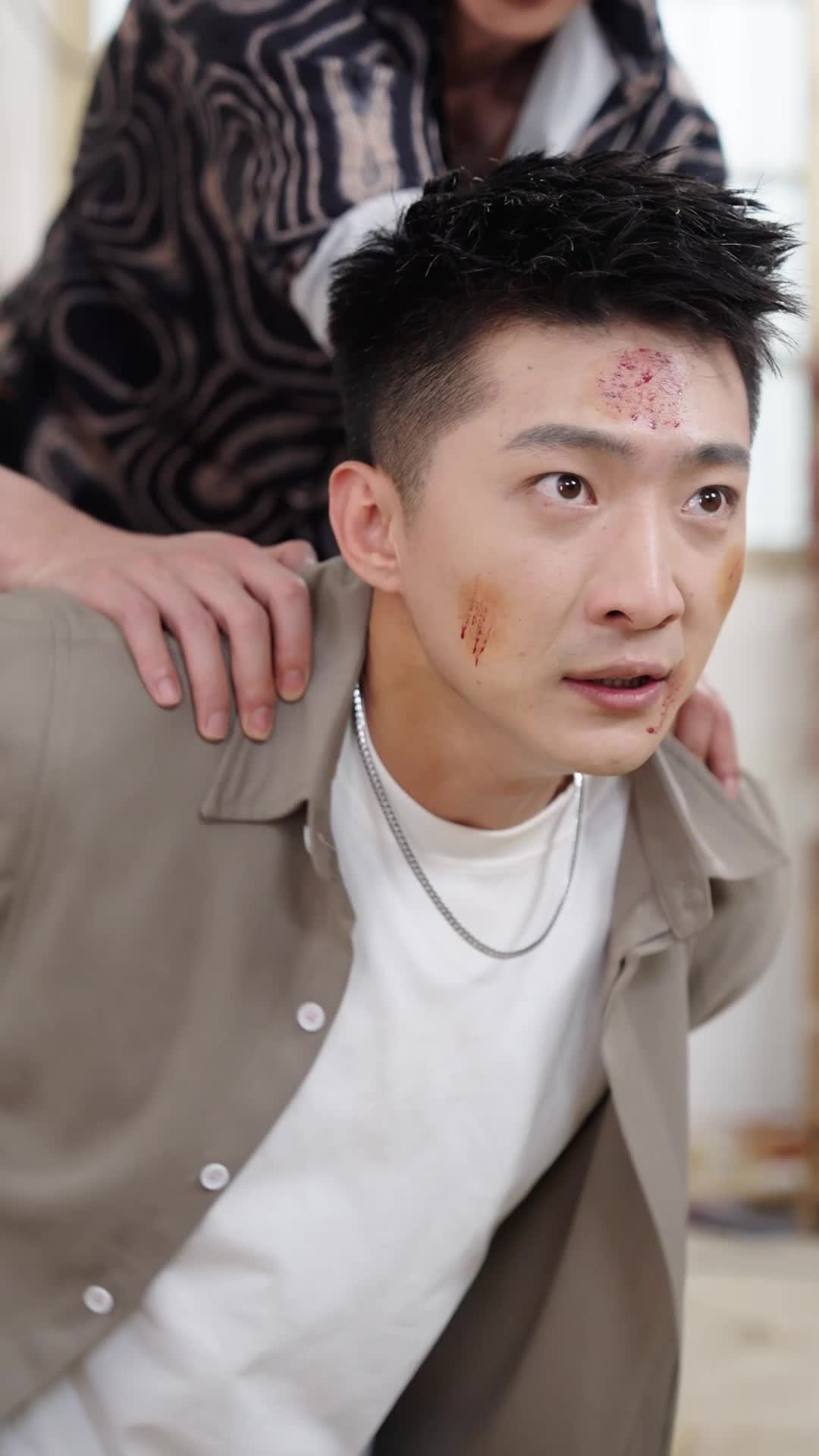 Épisode 9 - Heir Against the Light